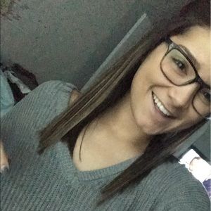 Meet your Posher, Marisa