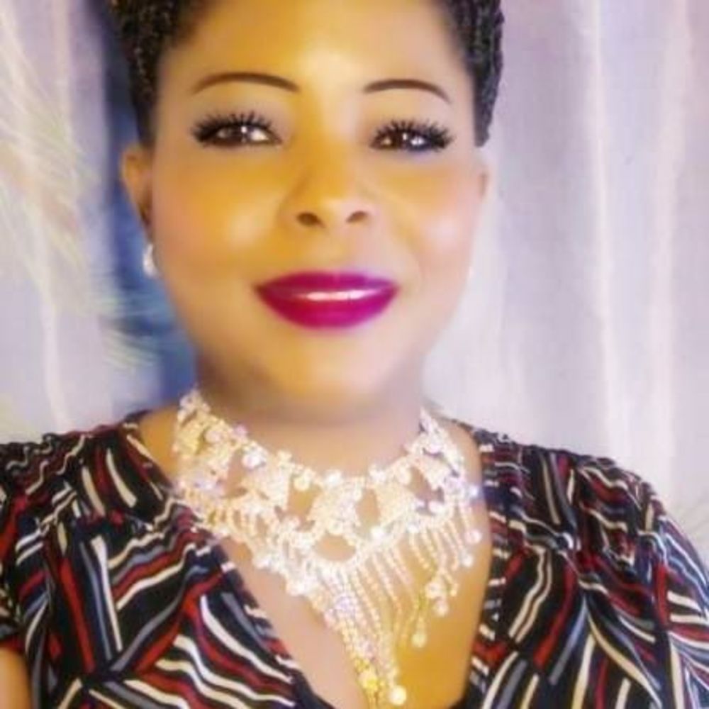 Meet your Posher, Vivian