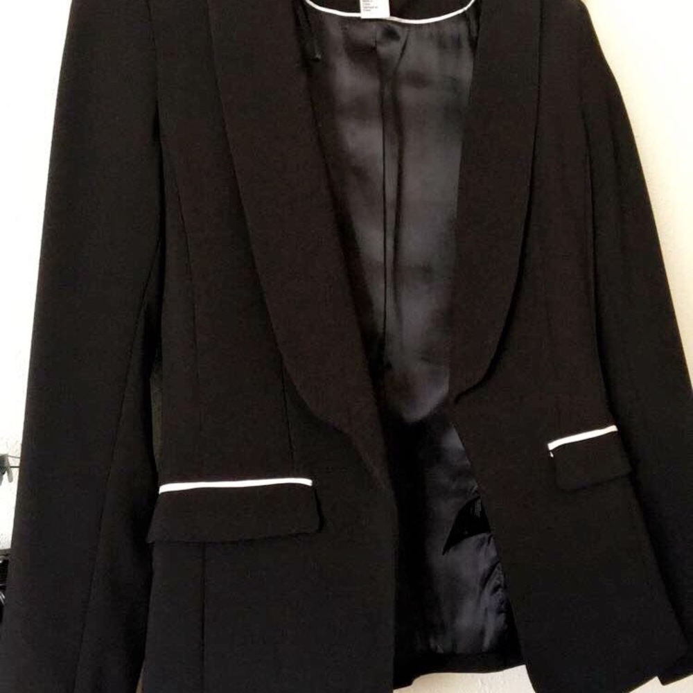 Formal black blazer! H&M, Size 6