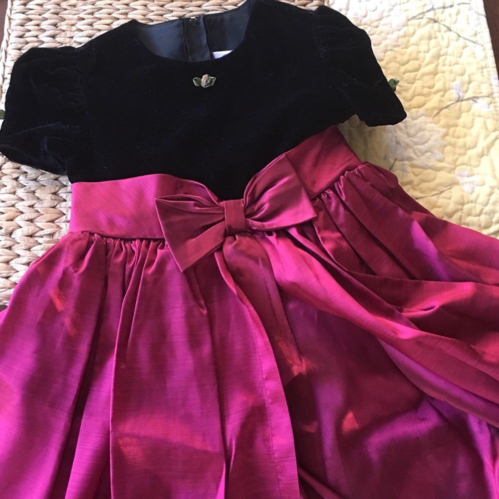 LITTLE MISS formal winter dress size 6