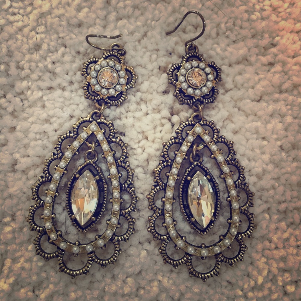 Chloe + Isabel Pearl and Crystal Earrings