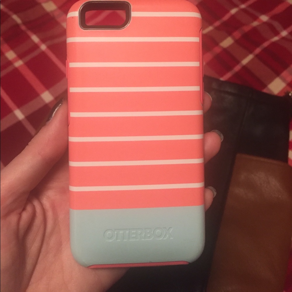 I phone 6/7 otterbox case