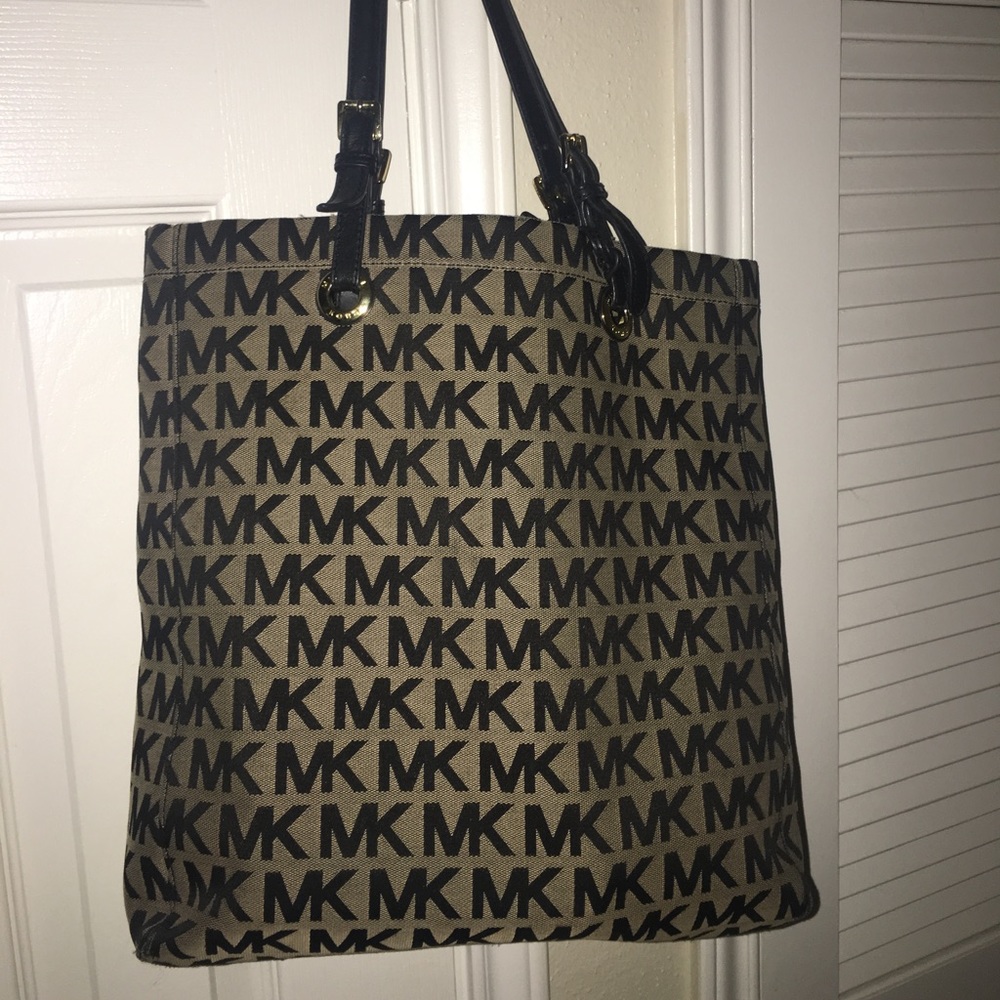 MK Purse