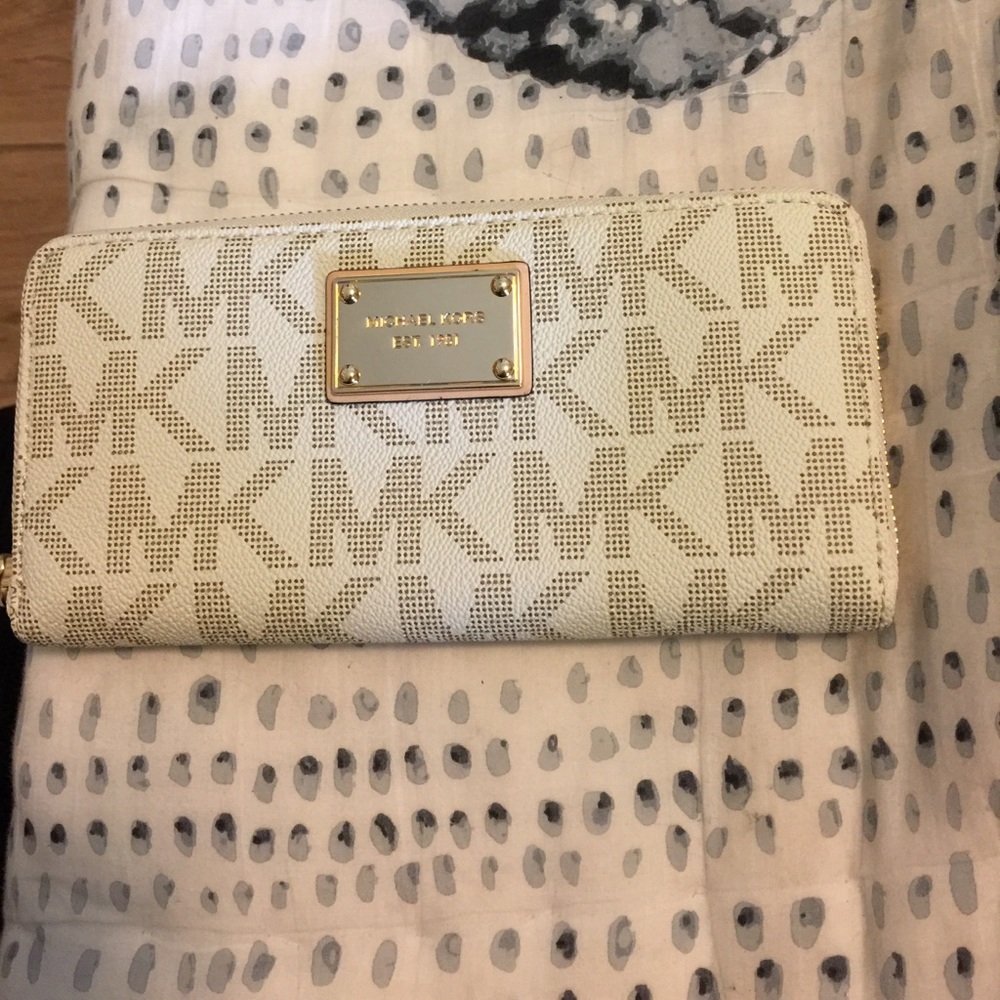 Never used Michael Kors wallet