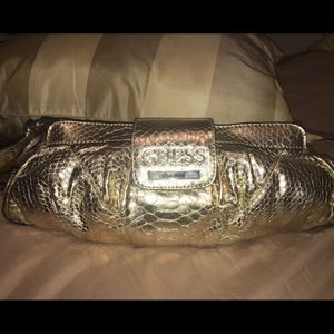 NWT GUESS wristlet
