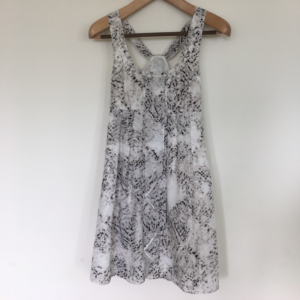 Jessica Simpson dress