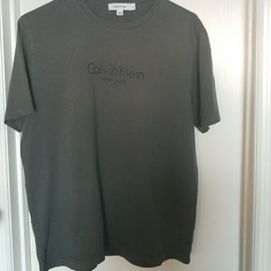 Calvin Klein T-shirt