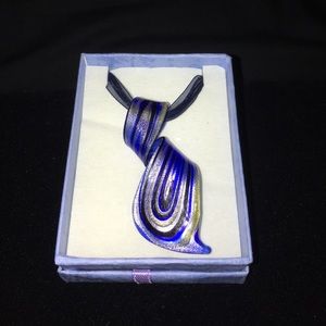 New Glass Necklace in Gift Box. 16" Necklace