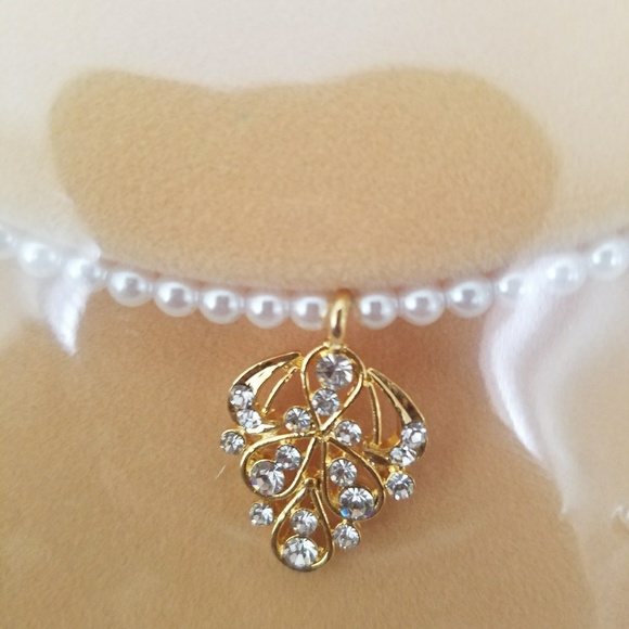 New choker and earring set - Picture 2 of 3