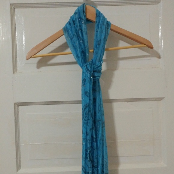 Scarf - Picture 2 of 3