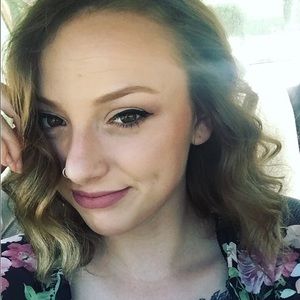 Meet your Posher, Helen