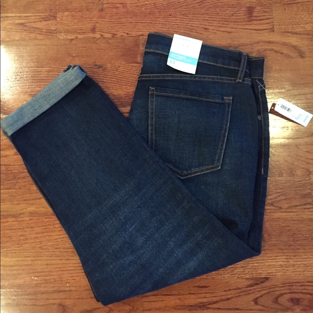 🆕 Old Navy Boyfriend Cropped Jeans