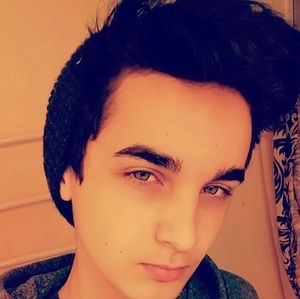 Meet your Posher, Ethan