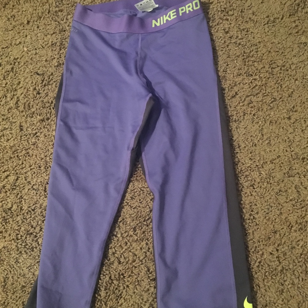 Nike Capri leggings