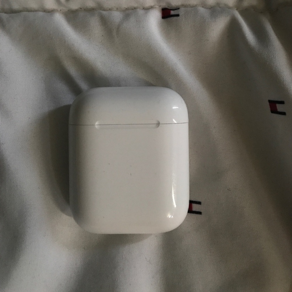 Apple EarPods holder/ charger (empty)