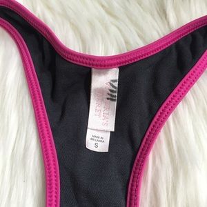 Victoria's Secret Swim - ⭐️victorias secret swim top size S Victoria's Secret Swim - ⭐️victorias secret swim top size S