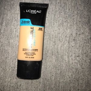 L'Oréal infallible pro-glow foundation