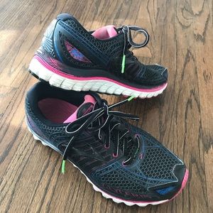 Brooks Glycerin 12 Running Shoe