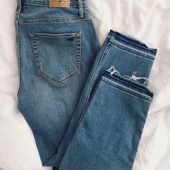 Slim Boyfriend Distressed Jeans with Raw Hem - Picture 3 of 7