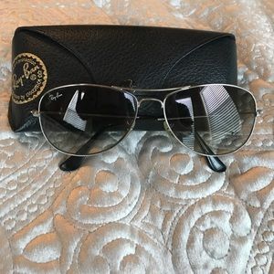 Rayban Aviators (with slight wear and tear)