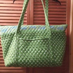 Vera Bradley tote bag