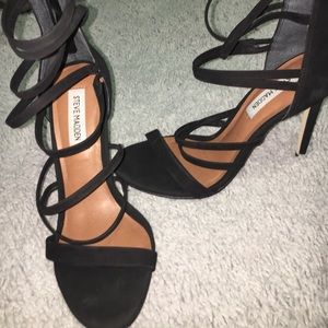 Steve Madden Black Strappy Heels🖤