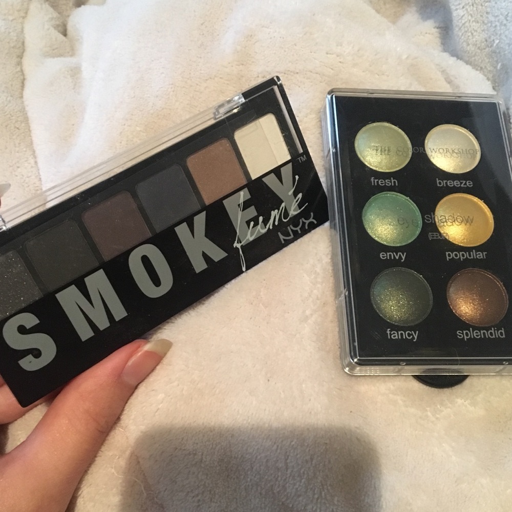 ✨ FLASH SALE ✨NWOT Makeup Bundle!💚💛