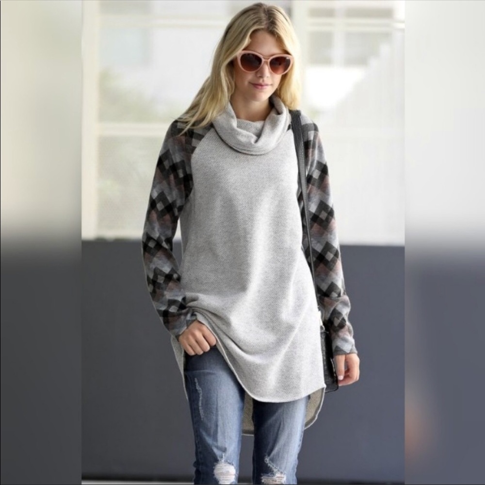 ONLY 1 left super cute!