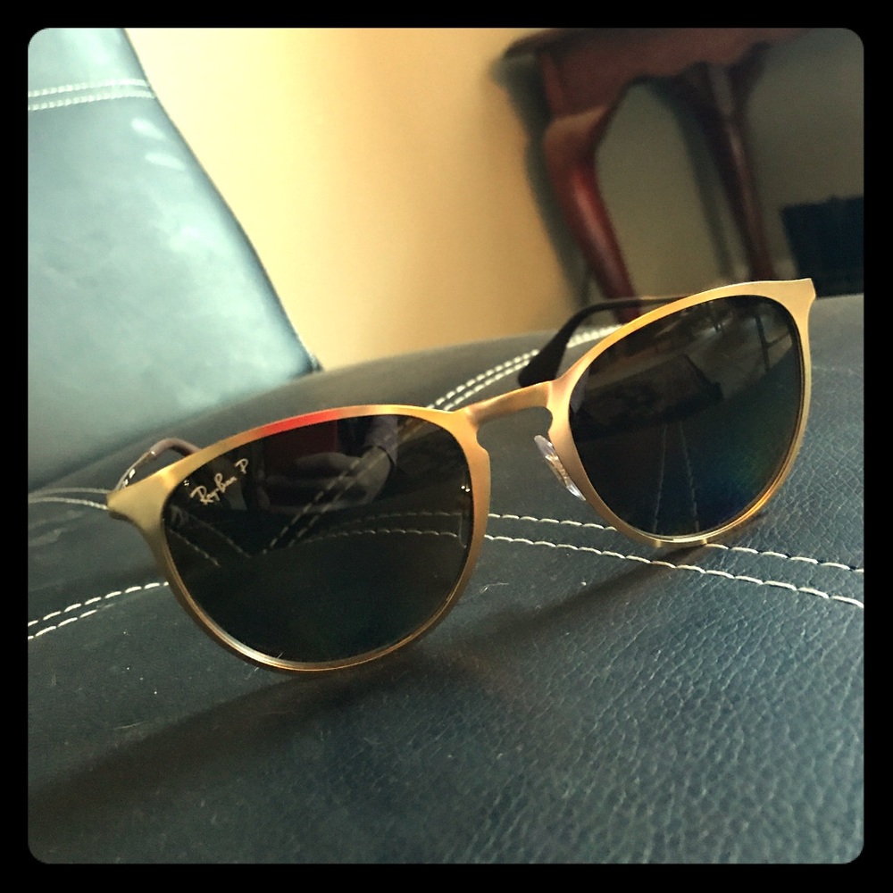 AUTHENTIC BRAND NEW GOLD RAY-BANS “Erika” frame