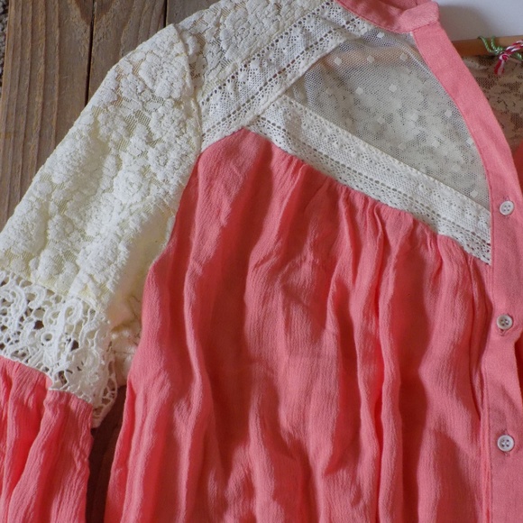 Lace Top Bell Sleeves Umgee - Picture 5 of 8