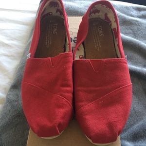 Red Canvas TOMS
