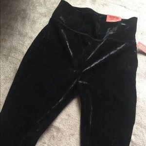 VELVET HIGH WAISTED LEGGINGS!