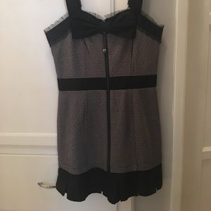 Ruffles and bow zipper black mini dress