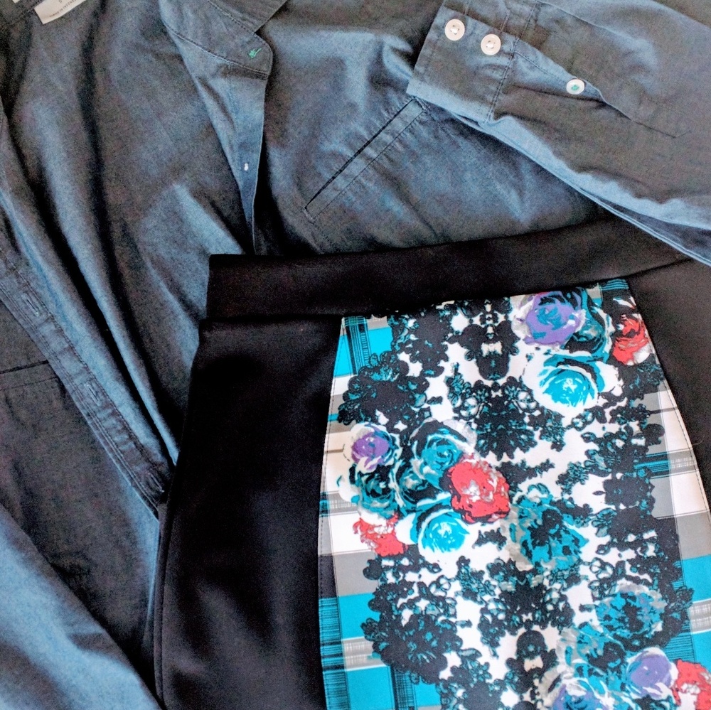 ☀️5 for $20☀️ Nicole Miller Floral Skirt