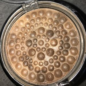 Physician formula highlighter