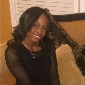 Meet your Posher, Janayia
