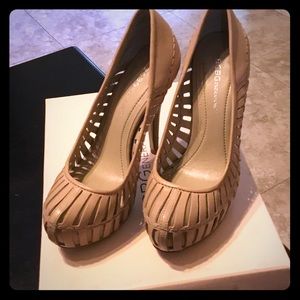 BCBG PLATFORM PUMP