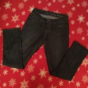 Women's Classic Straight Falls Creek jeans.