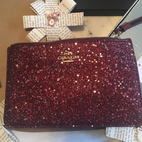 ๐Sold ๐COACH Sparkle Stars wristlet โญ๏ธ - Picture 2 of 6