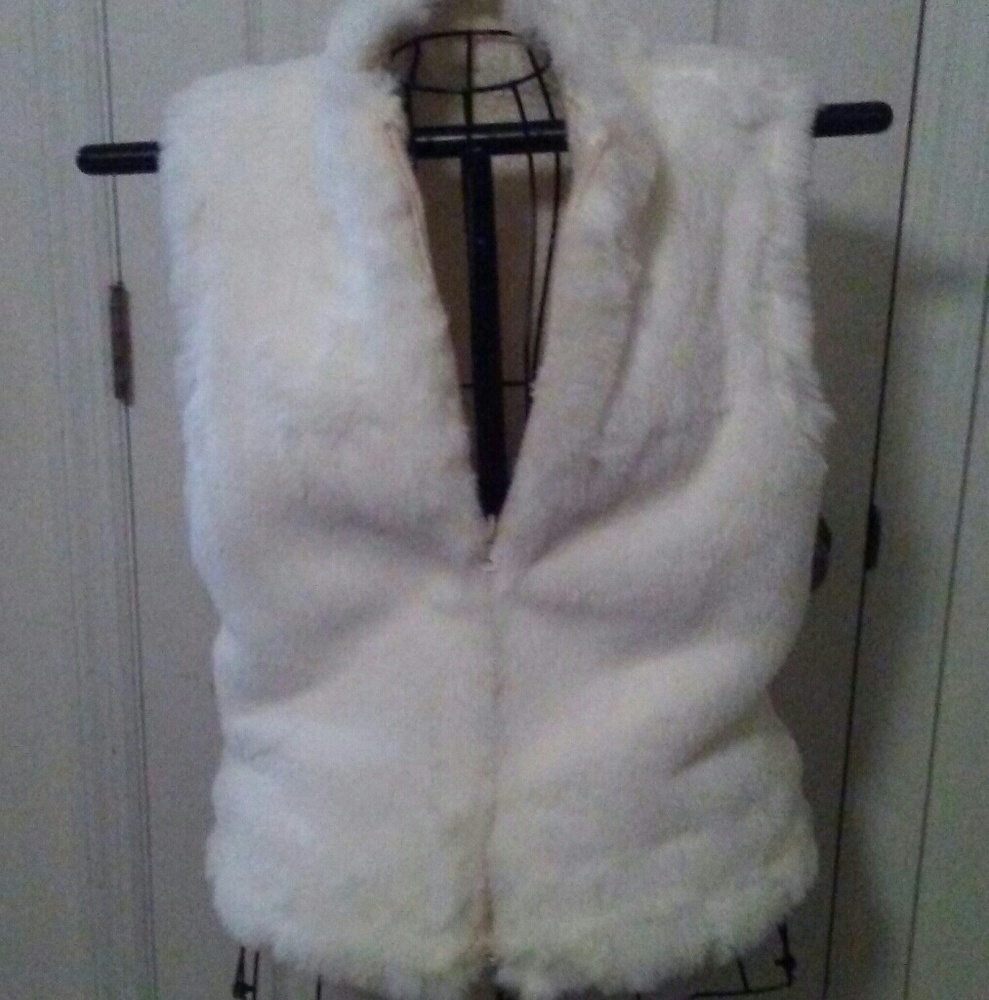 Reversible vest