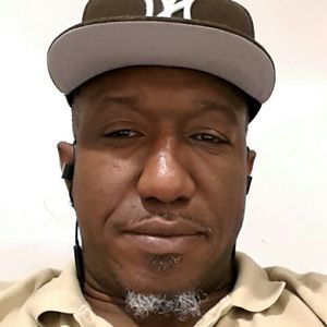 Meet your Posher, Larry