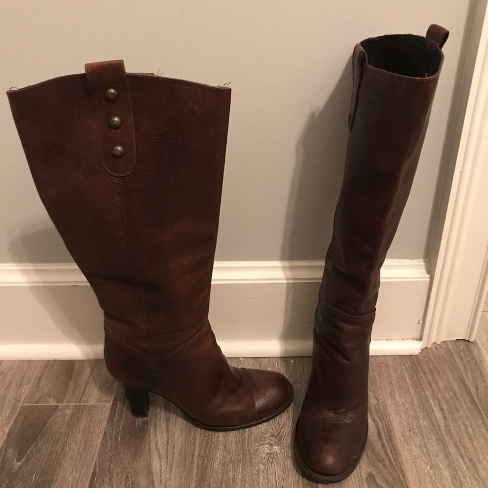 Leather boots