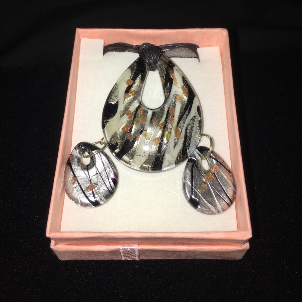New Glass Necklace and Earring Set in Gift Box