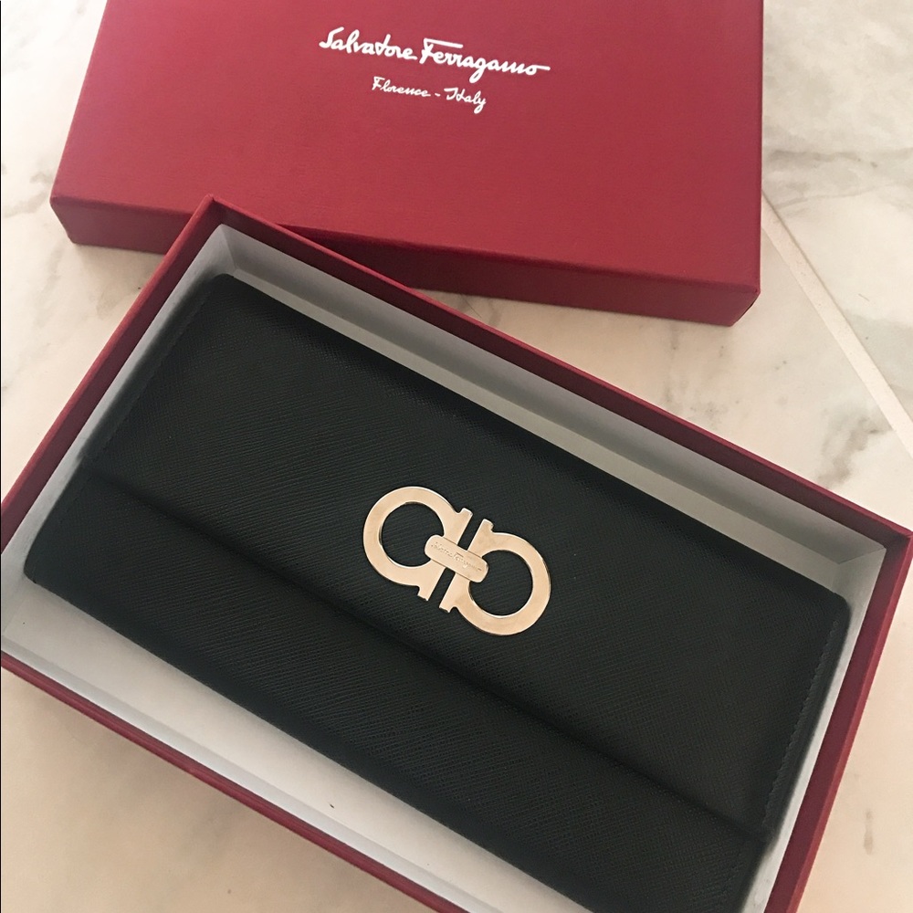 SOLD salvatore ferragamo wallet