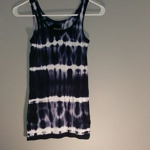 ICE/sapphire blue tie dye tank top!