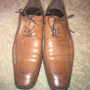 Men’s dress shoes