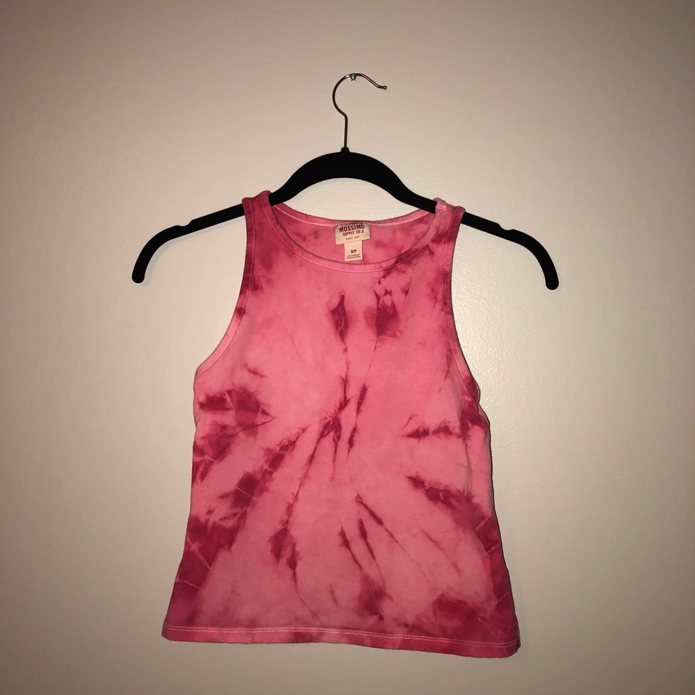 DIY tie-dye crop top