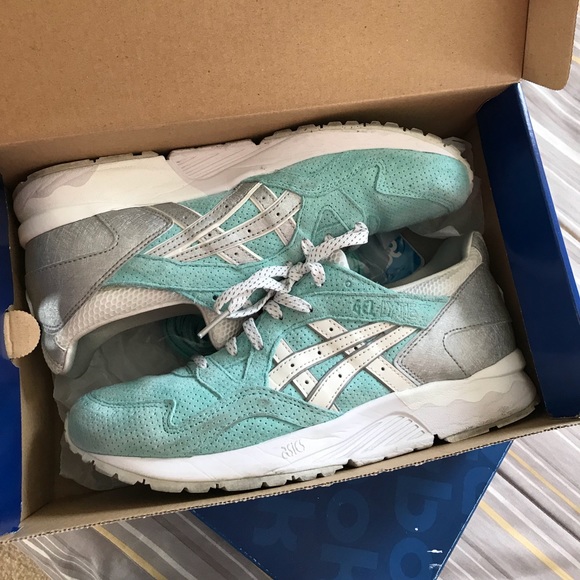 KITH X ASICS sz 8.5 in mens (used) - Picture 2 of 5