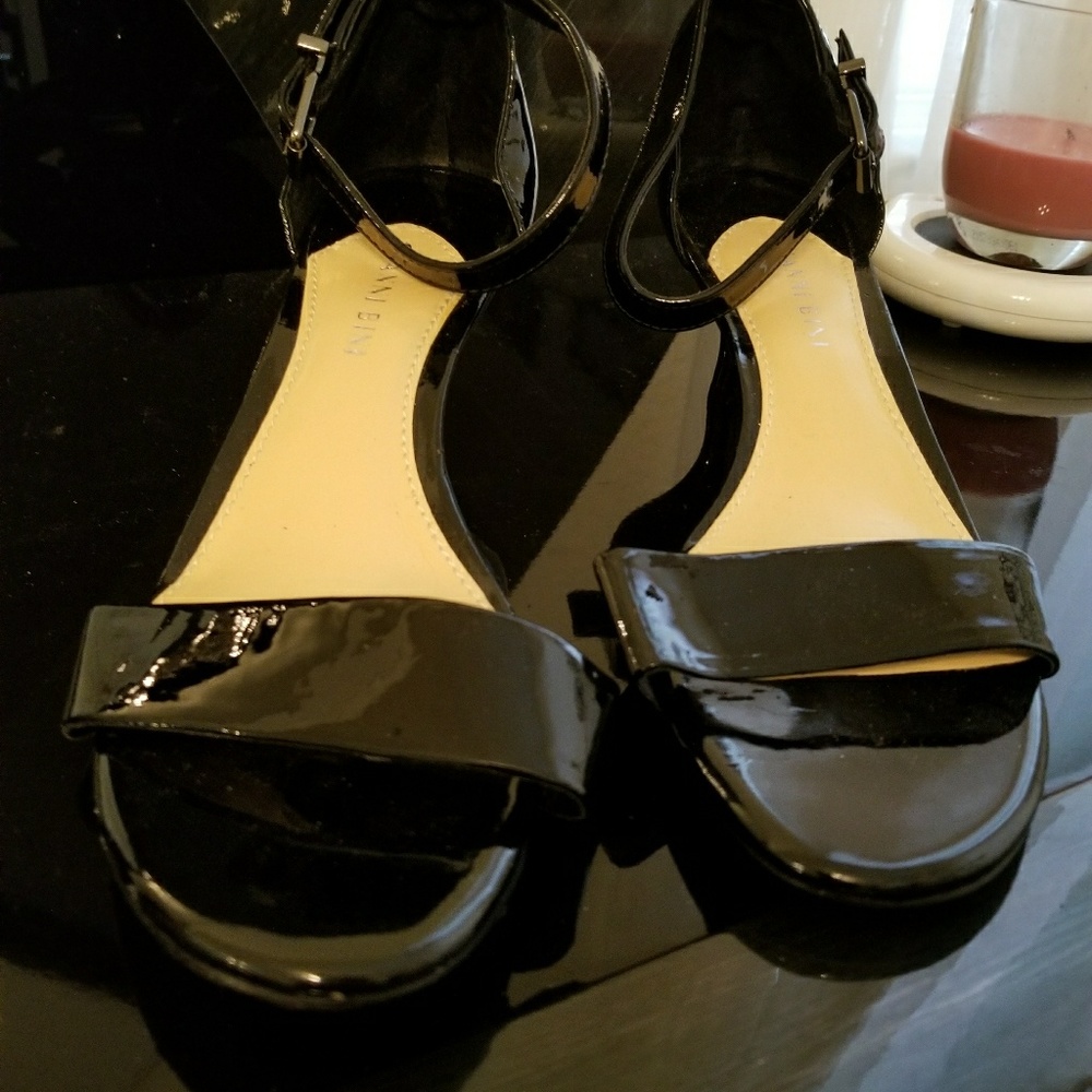 Ladies shoes