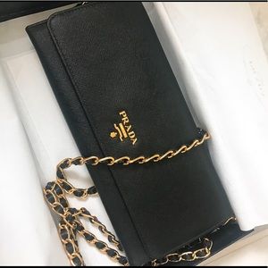 PRADA wallet on chain